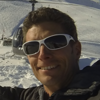 Axel_Crop